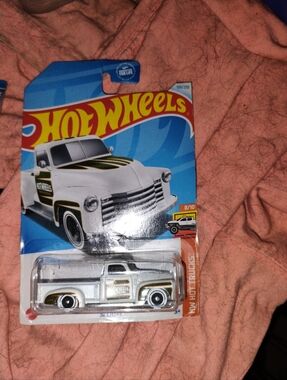 Hot Wheels HW Hot Trucks 1952 '52 Chevy WHITE 139/250